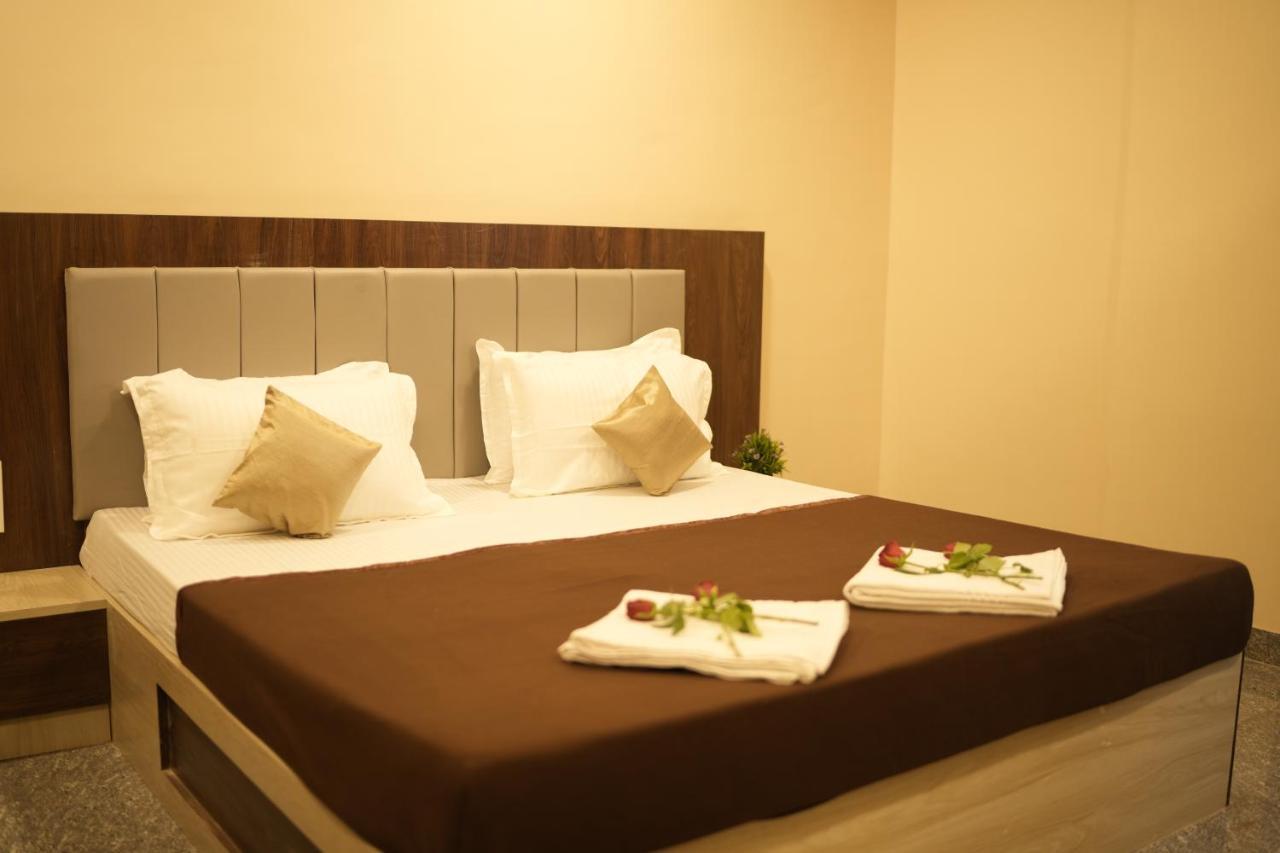 Hotel Sitara Inn Ratnāgiri Dış mekan fotoğraf